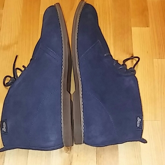 Bass - Picture 2 of 6